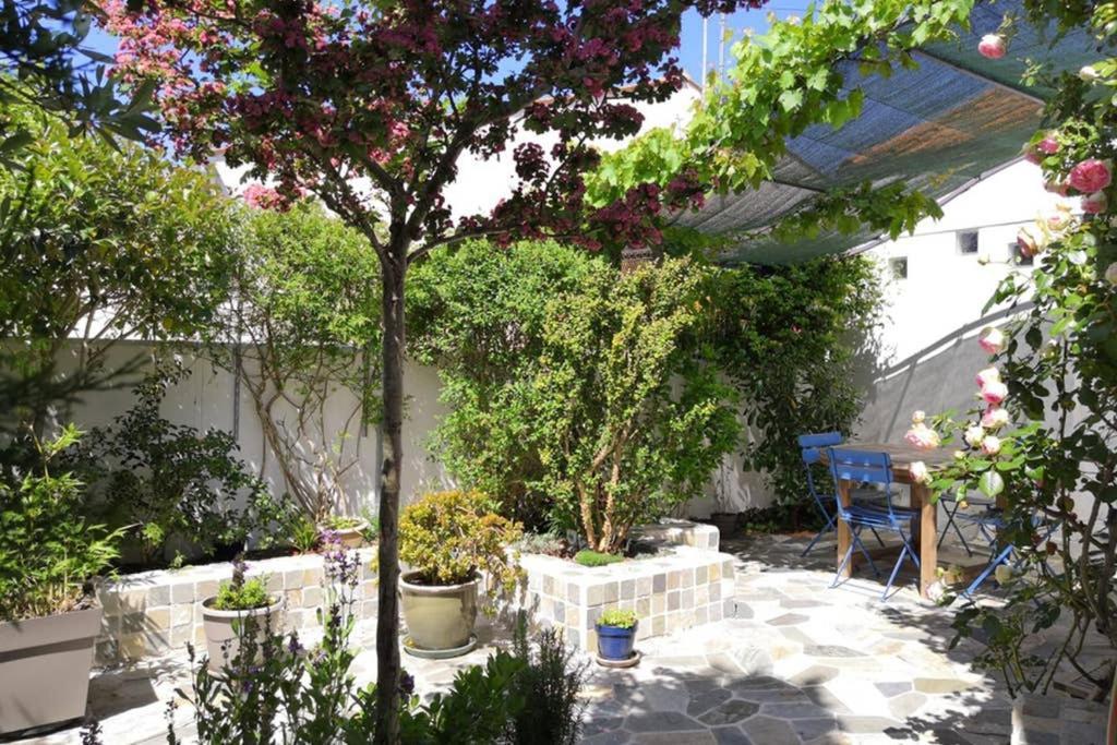 Chez Diego Maison Independante Au Coeur De La Rochelle Villa La Rochelle  Bagian luar foto